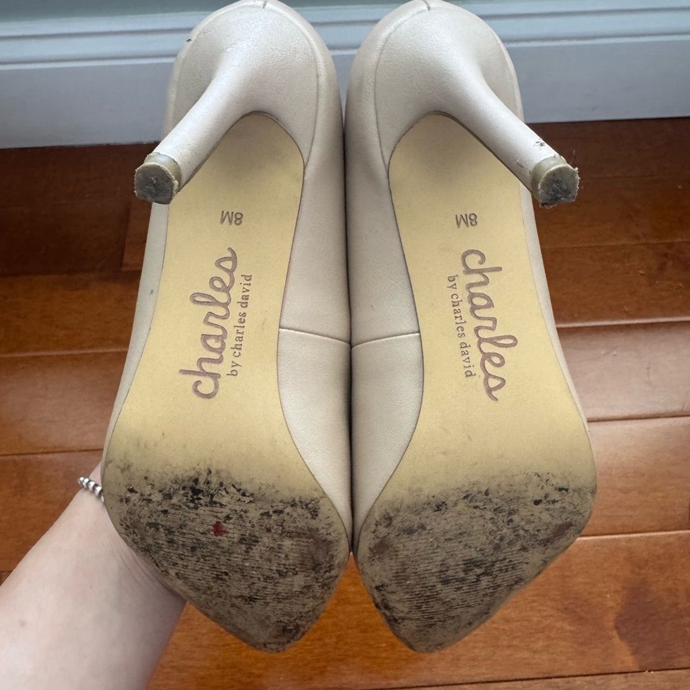Charles by Charles David Nude Stiletto Pumps Size 8M Classic High Heels - Picture 8 of 8
